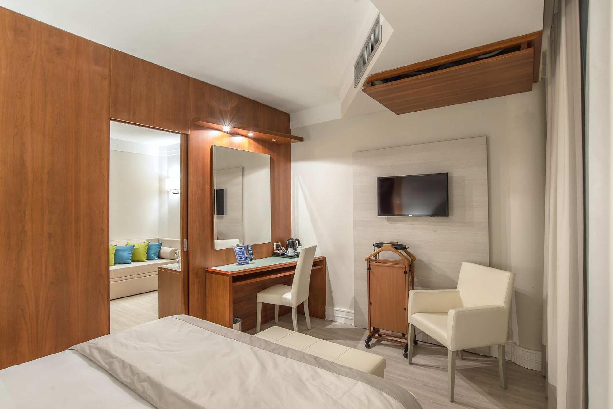 רומא Hotel La Giocca מראה חיצוני תמונה